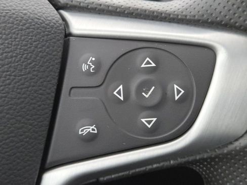 Used 2022 GMC Terrain SLE w/ Driver Convenience Package image 11