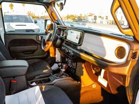 New 2026 Jeep Gladiator Sport image 20