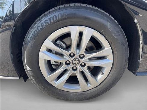 Used 2022 Toyota Sienna Limited AWD/4WD image 16