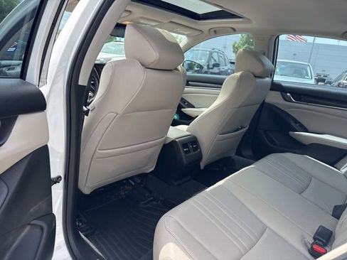 Used 2020 Honda Accord EX-L image 11