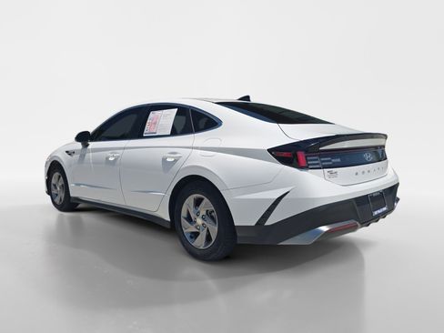 Used 2025 Hyundai Sonata SE FWD image 5