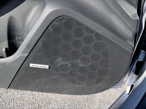 Used 2019 Subaru Crosstrek 2.0i Limited w/ Moonroof Package w/Navigation image 36