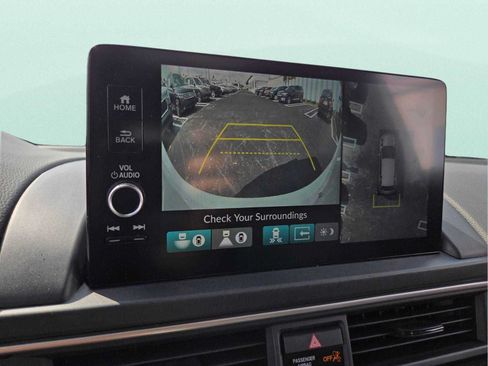 Used 2023 Honda Pilot Elite image 29