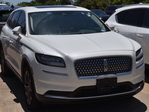 Used 2023 Lincoln Nautilus Reserve w/ Equipment Group 201A AWD/4WD image 4