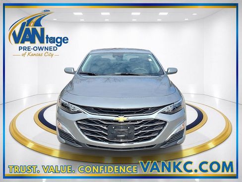 Used 2023 Chevrolet Malibu LS w/ Driver Confidence Package image 2