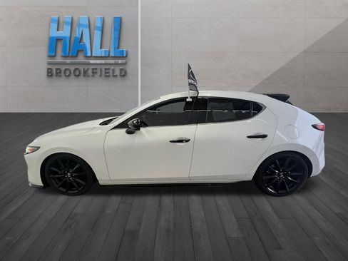 Used 2021 MAZDA MAZDA3 Premium Plus image 2