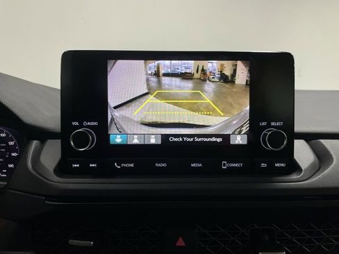 Used 2024 Honda Accord EX image 17