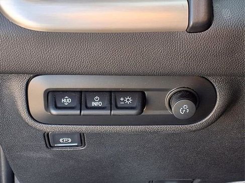 Used 2022 GMC Terrain Denali image 19