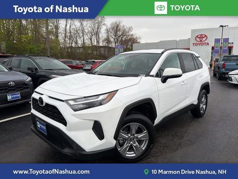 Certified 2025 Toyota RAV4 XLE AWD/4WD image 1