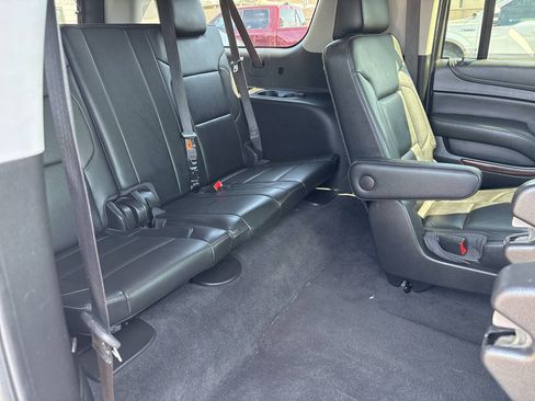 Used 2019 GMC Yukon XL SLT w/ HD Trailering Package RWD image 25