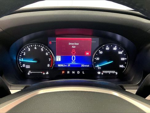 Used 2021 Ford Explorer XLT w/ Equipment Group 202A image 19