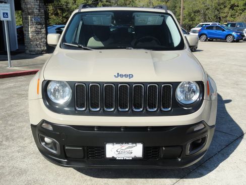 Used 2015 Jeep Renegade Latitude w/ Advanced Technology Group image 2