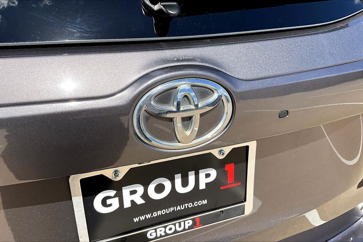 Used 2015 Toyota Highlander Plus FWD image 28