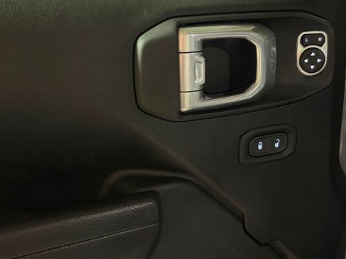 Used 2022 Jeep Gladiator Mojave w/ LED Lighting Group AWD/4WD image 13
