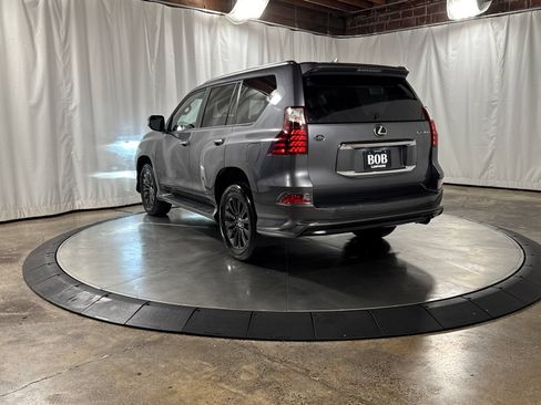 Used 2021 Lexus GX 460 Premium w/ Accessory Package AWD/4WD image 7