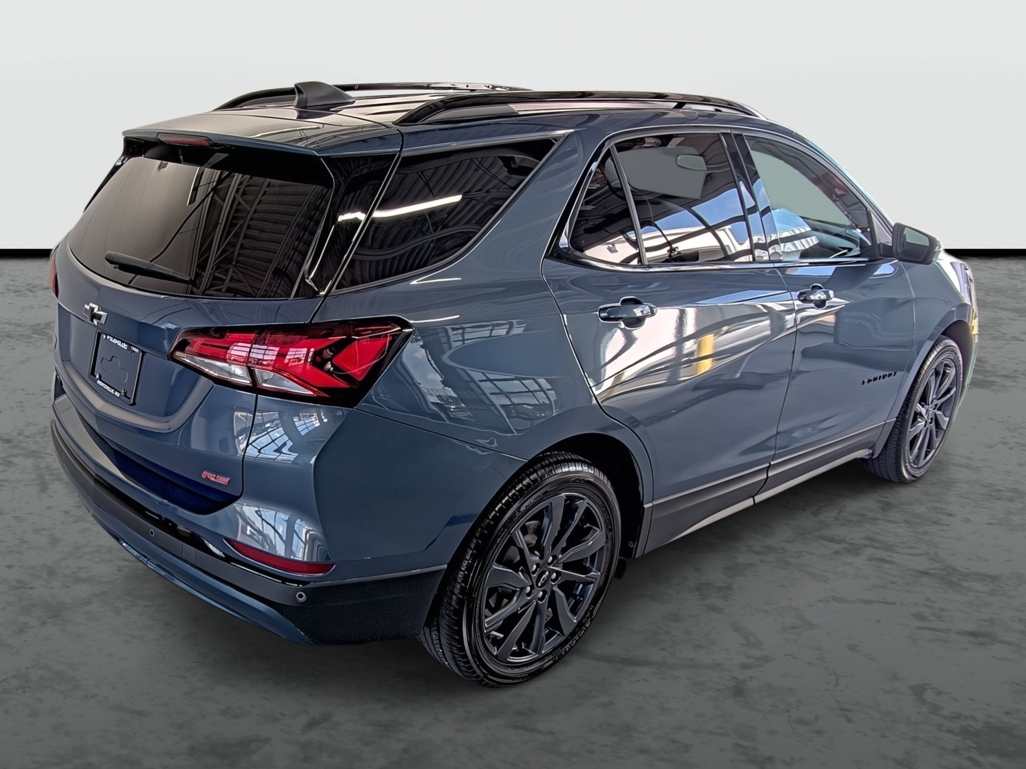 Certified 2024 Chevrolet Equinox RS FWD image 14