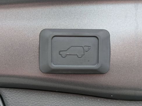 Used 2024 Toyota RAV4 XLE w/ Convenience Package image 21