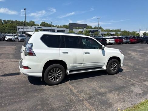 Used 2015 Lexus GX 460 Luxury AWD/4WD image 15