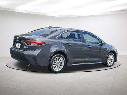 Used 2024 Toyota Corolla XLE FWD image 7
