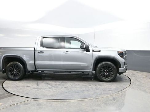 Used 2025 GMC Sierra 1500 Elevation w/ Elevation Premium Package AWD/4WD image 12