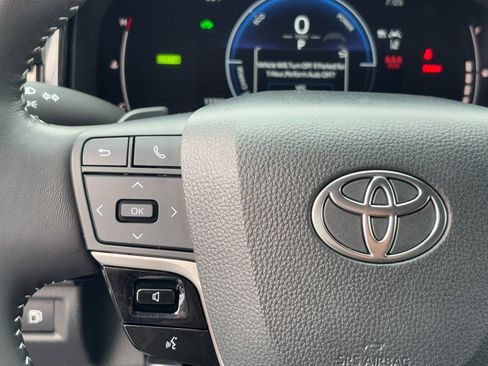 Certified 2025 Toyota Camry SE image 21