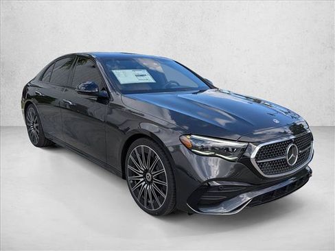 New 2026 Mercedes-Benz E 450 4MATIC Sedan image 6