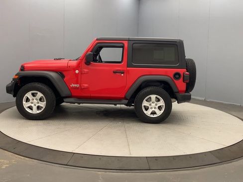 Used 2021 Jeep Wrangler Sport AWD/4WD image 2