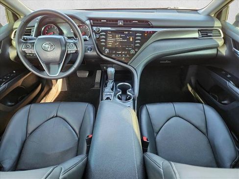 Used 2019 Toyota Camry XSE FWD image 16