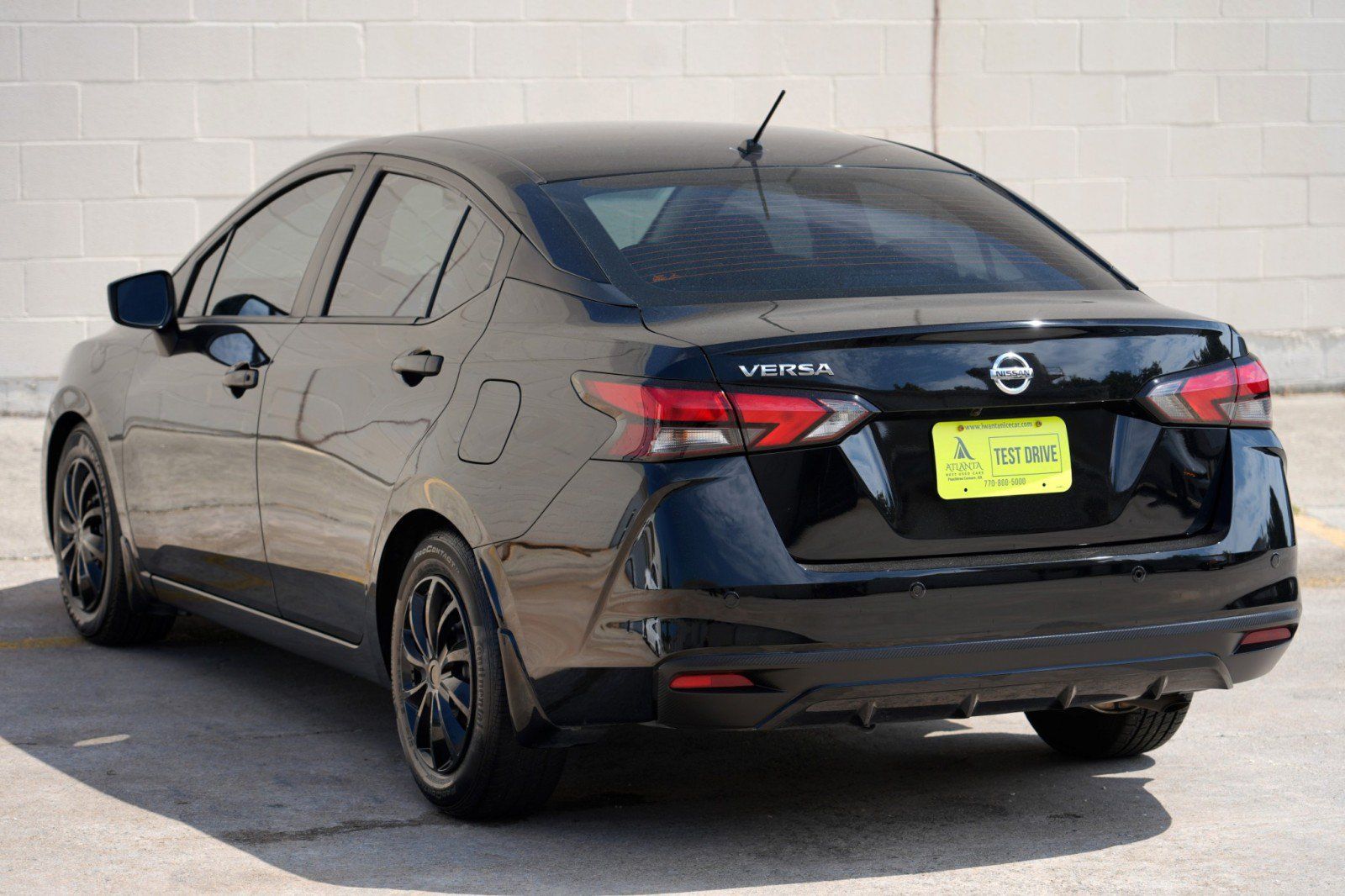 Used 2021 Nissan Versa S FWD image 43