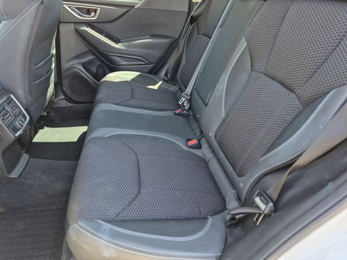 Used 2020 Subaru Forester Premium AWD/4WD image 17