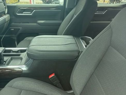 Certified 2025 GMC Sierra 1500 Elevation w/ Preferred Package image 15