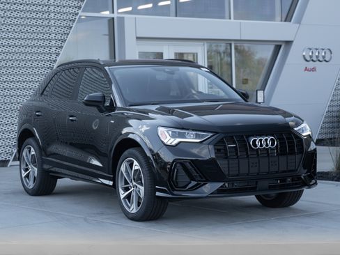 New 2025 Audi Q3 2.0T Premium image 2