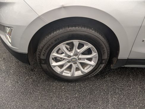 Used 2021 Chevrolet Equinox LT image 12