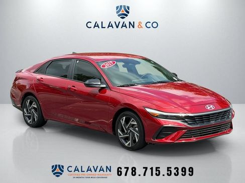 Used 2025 Hyundai Elantra Sport FWD image 1