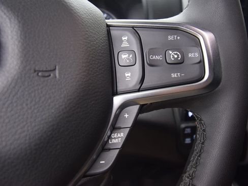 Used 2026 RAM 1500 Big Horn AWD/4WD image 34