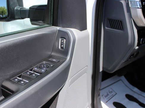 Used 2024 Ford F350 XLT w/ FX4 Off-Road Package AWD/4WD image 7