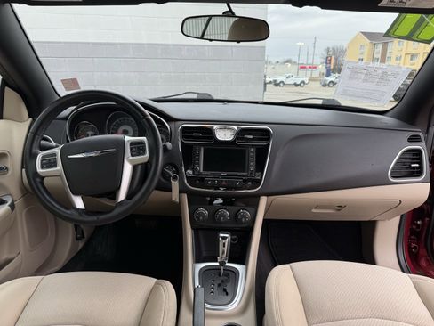 Used 2011 Chrysler 200 Touring w/ Cold Weather Group image 7