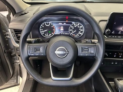 Used 2024 Nissan Rogue S FWD image 24