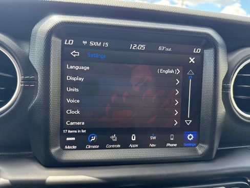 Used 2021 Jeep Wrangler Unlimited Sahara image 27