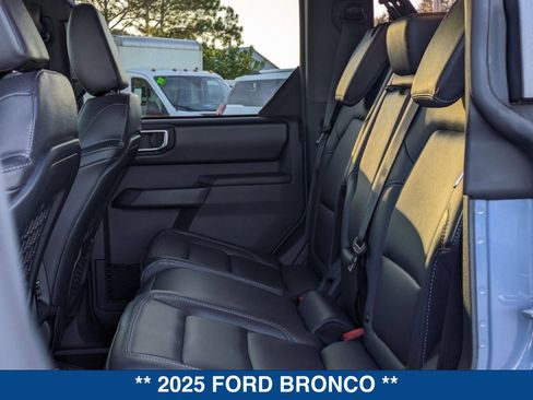 New 2025 Ford Bronco Badlands AWD/4WD image 38