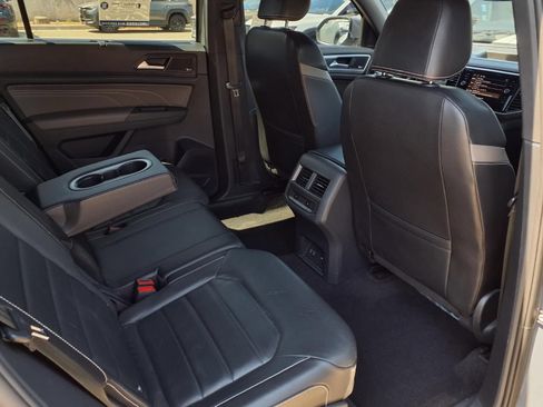 Certified 2023 Volkswagen Atlas Cross Sport SEL Premium R-Line AWD/4WD image 24