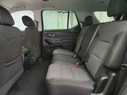 Used 2021 Chevrolet Traverse LS FWD image 19