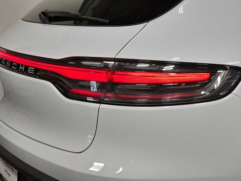 New 2026 Porsche Macan image 30