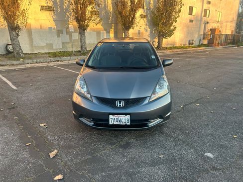 Used 2013 Honda Fit image 2
