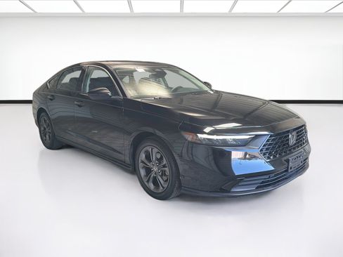 Used 2023 Honda Accord EX image 3