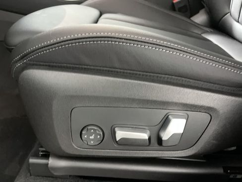 Used 2023 BMW X3 xDrive30i w/ Convenience Package AWD/4WD image 12