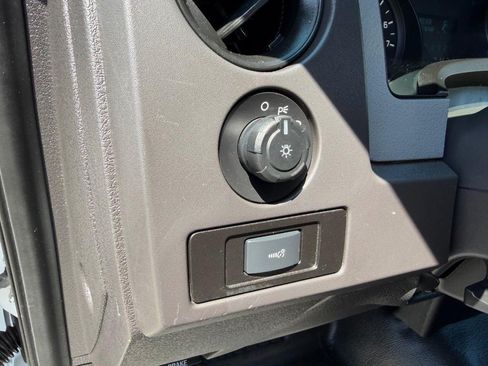 Used 2011 Ford F150 XL w/ Trailer Tow Pkg RWD image 26