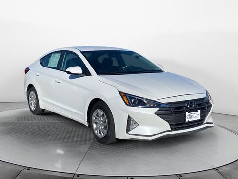 Used 2020 Hyundai Elantra SE w/ Cargo Package (C1) FWD image 7
