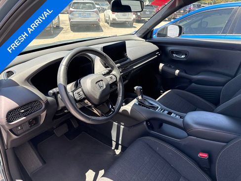 Used 2024 Honda HR-V Sport image 2