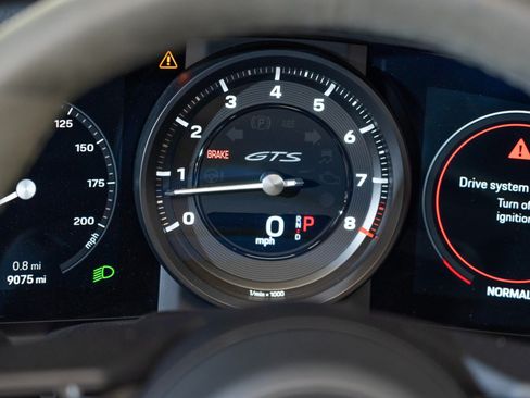 Certified 2023 Porsche 911 Cabriolet image 19